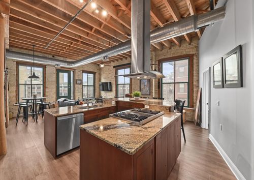 205 N Water St, Milwaukee, WI, 53202-5730 | Card Image