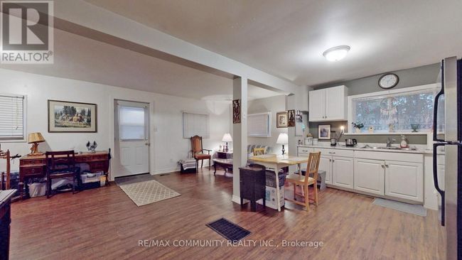 21025 Lake Ridge Rd, House other with 7 bedrooms, 4 bathrooms and 10 parking in Cannington ON | Image 6