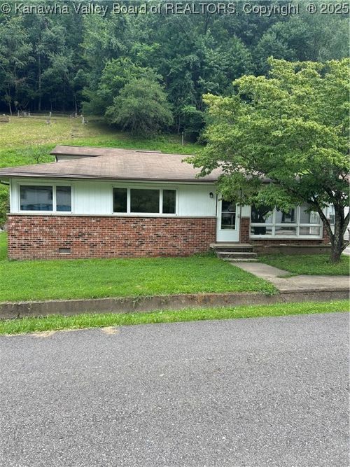 3564 Springfork Dr, Charleston, WV, 25306-6838 | Card Image