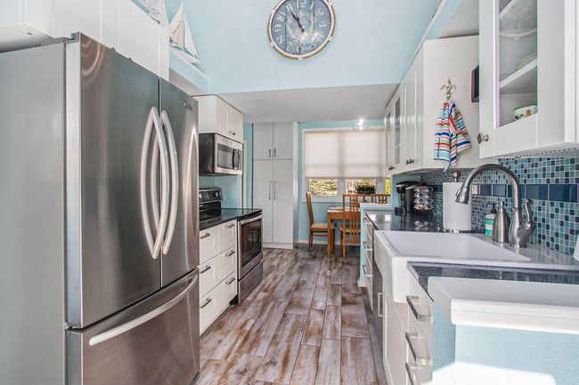 UNIT-22 - 7372 N Shore Dr, Condo with 3 bedrooms, 3 bathrooms and null parking in South Haven MI | Image 10