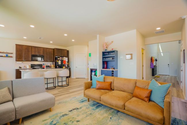 4381 Lauren Loop Ne, House other with 3 bedrooms, 3 bathrooms and null parking in Rio Rancho NM | Image 6