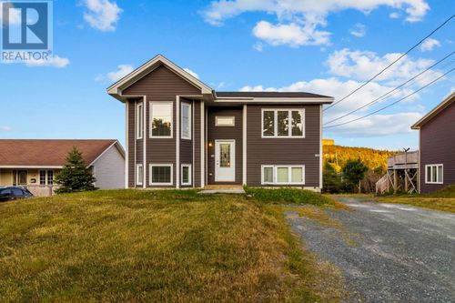240 St Thomas Line, Paradise, NL, A1L3J5 | Card Image