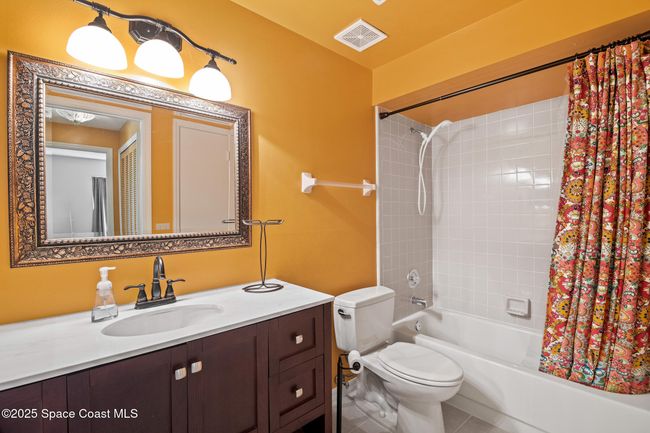 Guest Bath | Image 16