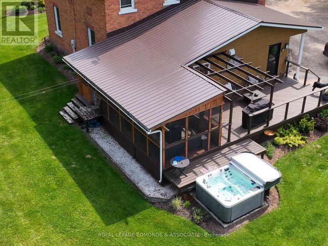 1077 Allan Rd, House other with 3 bedrooms, 2 bathrooms and 6 parking in Deep River ON | Image 29