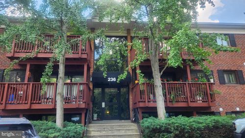 apt-8-236 W Taylor Run Pkwy, ALEXANDRIA, VA, 22314-5123 | Card Image
