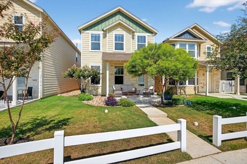 136 Martha Ln, Kyle, TX, 78640-2238 | Card Image