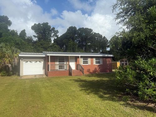 18 Apalachee St, Apalachicola, FL, 32320-1255 | Card Image