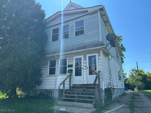 7918 Force Ave, Cleveland, OH, 44105-5810 | Card Image