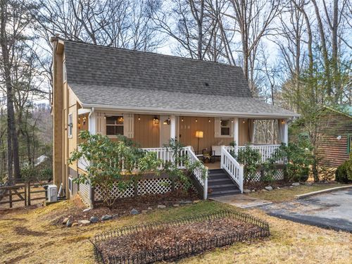 116 Vehorn Rd, Fairview, NC, 28730-9115 | Card Image