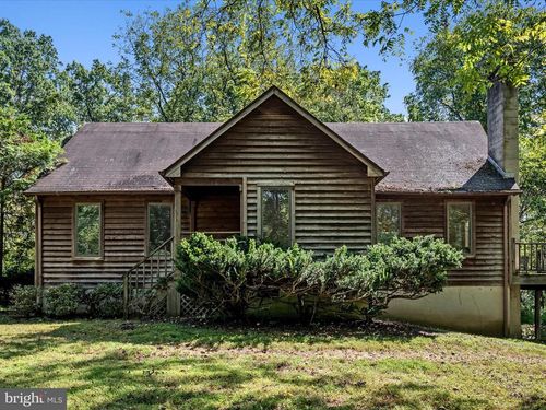616 Chestnut Ln, BERRYVILLE, VA, 22611-2952 | Card Image
