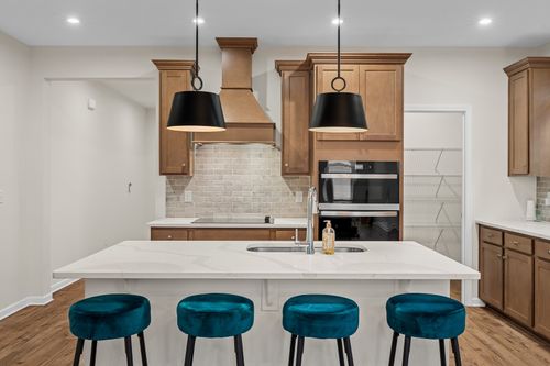 1016 Lionheart Dr, Hermitage, TN, 37076-2489 | Card Image