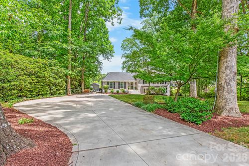 175 Woodstream Cir, Mooresville, NC, 28117-7498 | Card Image
