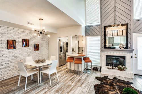 6014 E Mockingbird Ln, Dallas, TX, 75206-5428 | Card Image