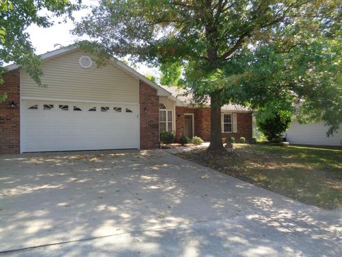 3604 Woods Edge Rd, Columbia, MO, 65203-6601 | Card Image