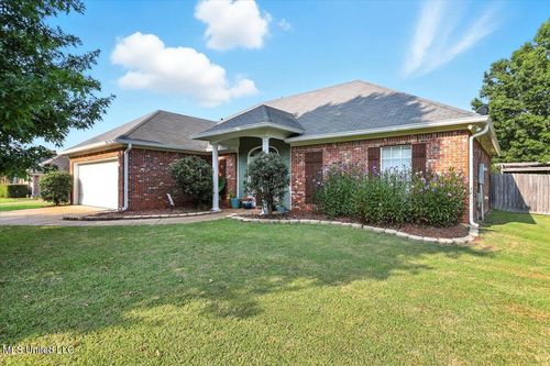 101 Southwood Dr, Canton, MS, 39046-5525 | Card Image