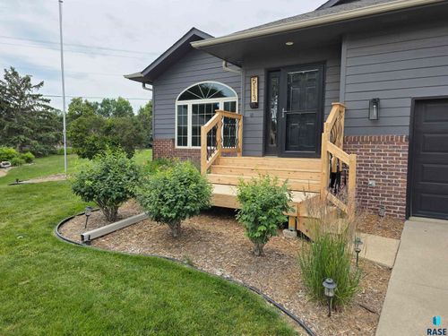5113 S St Andrews Cir Circle, Sioux Falls, SD, 57108 | Card Image