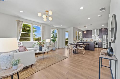 37502 Zephyr Ter, Fremont, CA, 94536-3795 | Card Image