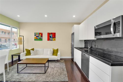apt-106-601 11th St, Miami Beach, FL, 33139-4901 | Card Image