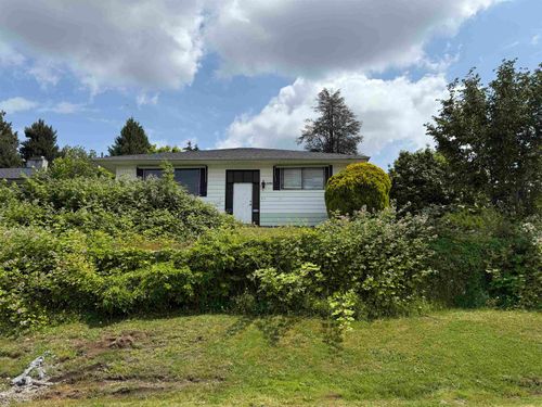 7206 Braeside Dr, Burnaby, BC, V5A1E8 | Card Image