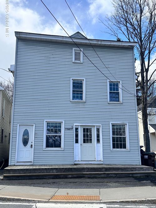 1 S Main St, Voorheesville, NY, 12186-9679 | Card Image