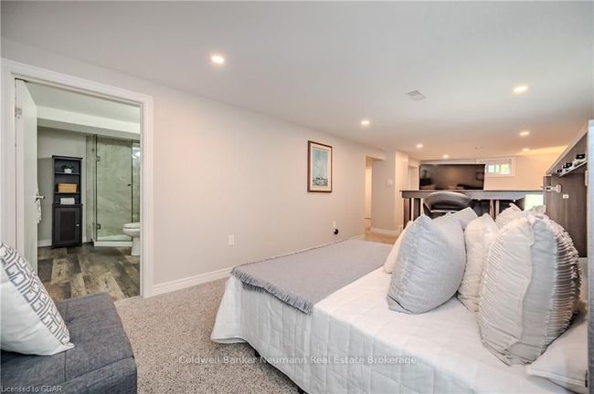 28 Winston Cres, House other with 3 bedrooms, 2 bathrooms and 1 parking in Guelph ON | Image 30