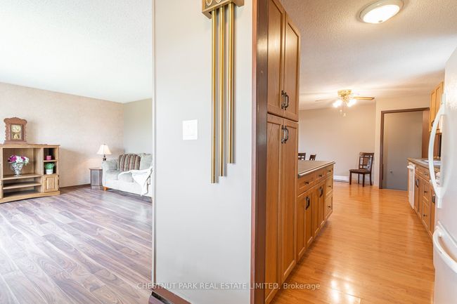 2537 3rd Ave E, House other with 3 bedrooms, 2 bathrooms and 5 parking in Owen Sound ON | Image 4