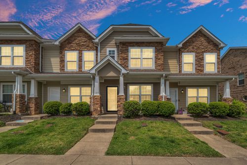 127 Cobblestone Place Dr, Goodlettsville, TN, 37072-8497 | Card Image