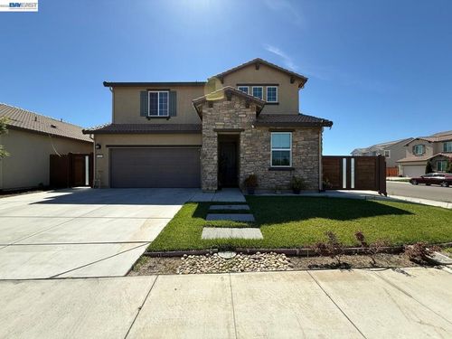 1509 Adelsheim Ave, Manteca, CA, 95337-2071 | Card Image