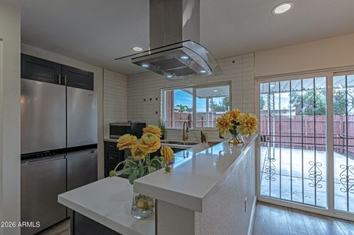 4662 W Krall St, Glendale, AZ, 85301-4105 | Card Image