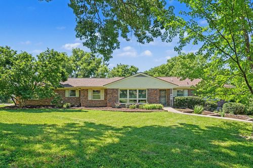2901 Rich Acres Dr, Nashville, TN, 37207-3310 | Card Image