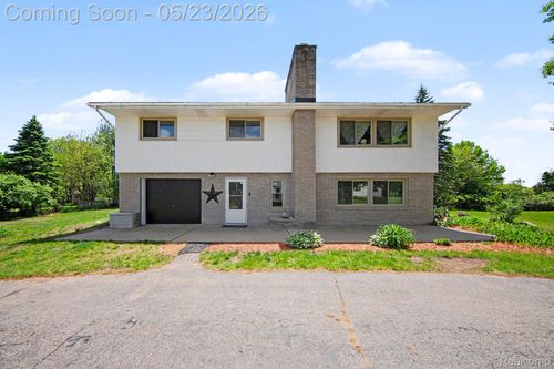 119 Diversy Dr, Brooklyn, MI, 49230-8930 | Card Image