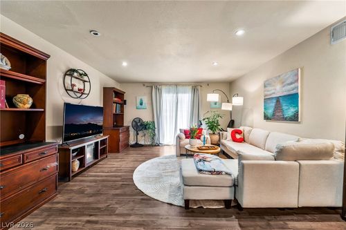 1005-2451 N Rainbow Blvd, Las Vegas, NV, 89108-4502 | Card Image