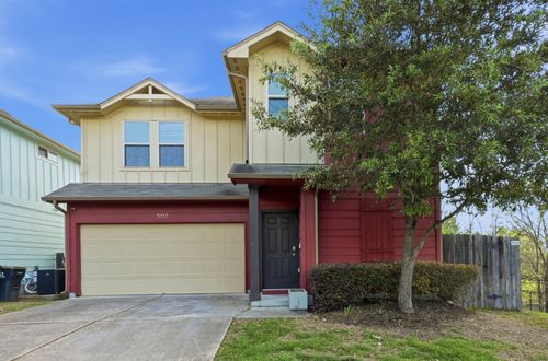 5517 Bradford Pear Ln, Austin, TX, 78744-4421 | Card Image