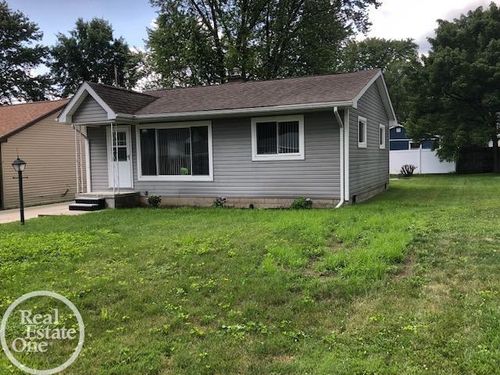50799 Holt St, New Baltimore, MI, 48047-1672 | Card Image