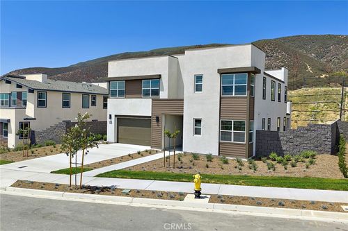 16062 Butterfly Dr, Fontana, CA, 92336-5583 | Card Image