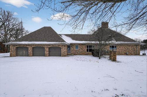 9505 Atherton Rd, Davison, MI, 48423-8622 | Card Image