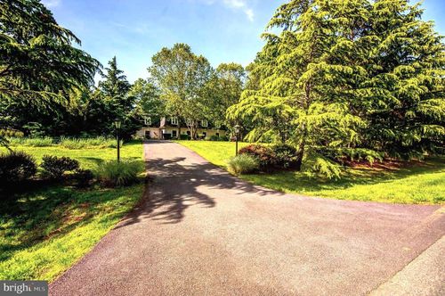 11501 Skipwith Ln, POTOMAC, MD, 20854-1642 | Card Image
