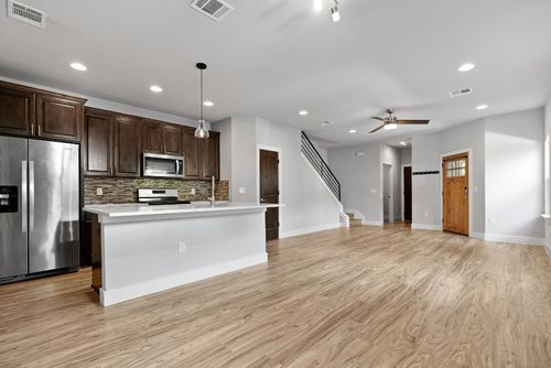 unit-f-1125 Walton Ln, Austin, TX, 78721-3311 | Card Image