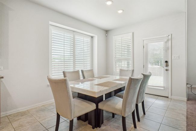 2612 Dancing Flame Dr, House other with 4 bedrooms, 4 bathrooms and null parking in Denton TX | Image 9