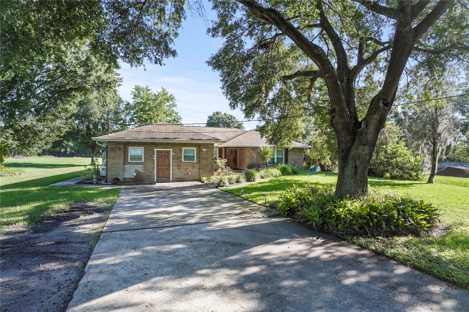 Duff Rd, Lakeland, FL 33810