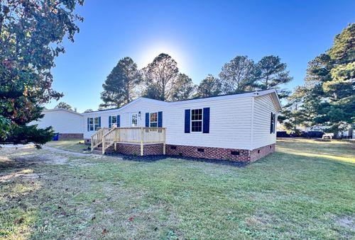 106 Peppertree Ln, Raeford, NC, 28376-8305 | Card Image