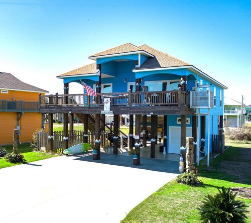 967 Palm Ridge Rd, Crystal Beach, TX, 77650-3432 | Card Image