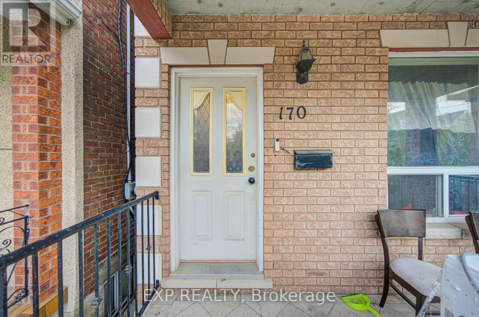 Residential Income in Toronto (Dovercourt-Wallace Emerson-Junction) 2