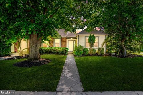 58 Beacon Pl, Robbinsville, NJ, 08691-3028 | Card Image
