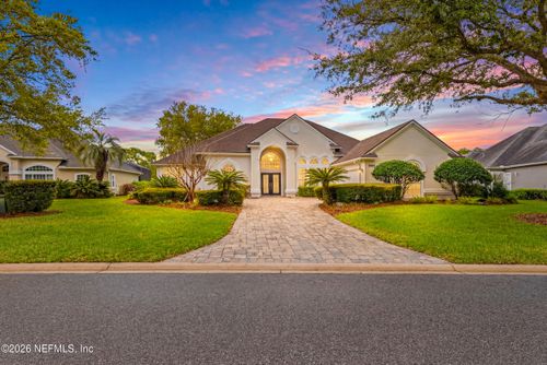 8245 Persimmon Hill Ln, Jacksonville, FL, 32256-3606 | Card Image