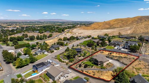1306 Desert Cv, Prosser, WA, 99350-1612 | Card Image