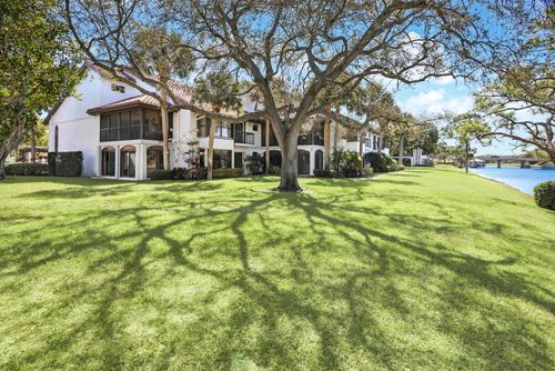 121-16671 Traders Xing N, Jupiter, FL, 33477-2333 | Card Image