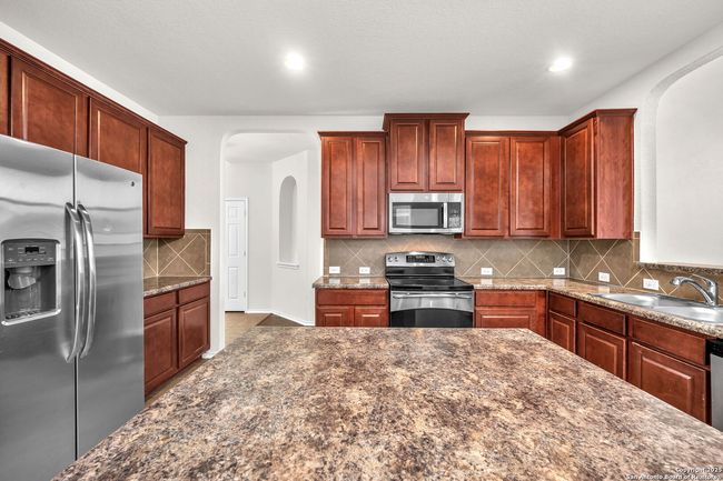 9714 Common Law, House other with 4 bedrooms, 3 bathrooms and null parking in Converse TX | Image 7