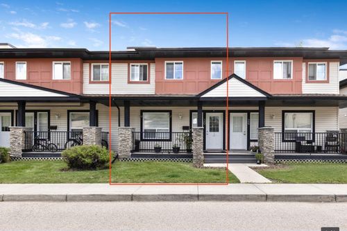 30 Eversyde Common Sw, Calgary, AB, T2Y4Z7 | Card Image
