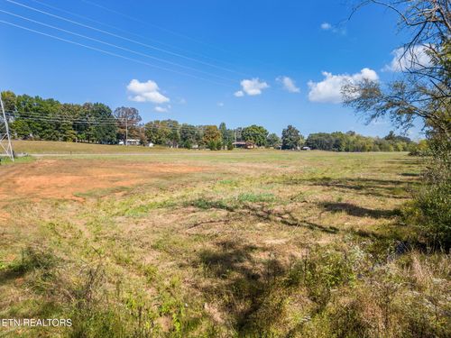 3151 W Lamar Alexander Pkwy, Friendsville, TN, 37737-2819 | Card Image